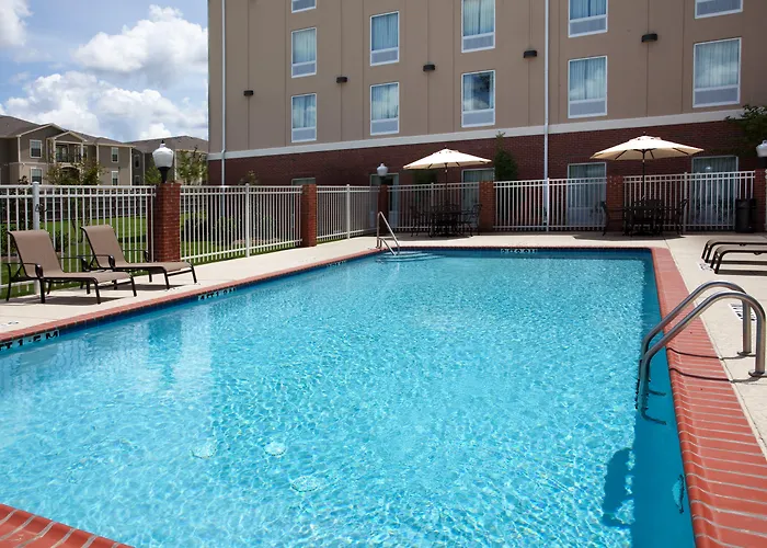 Holiday Inn Express & Suites Baton Rouge East By Ihg