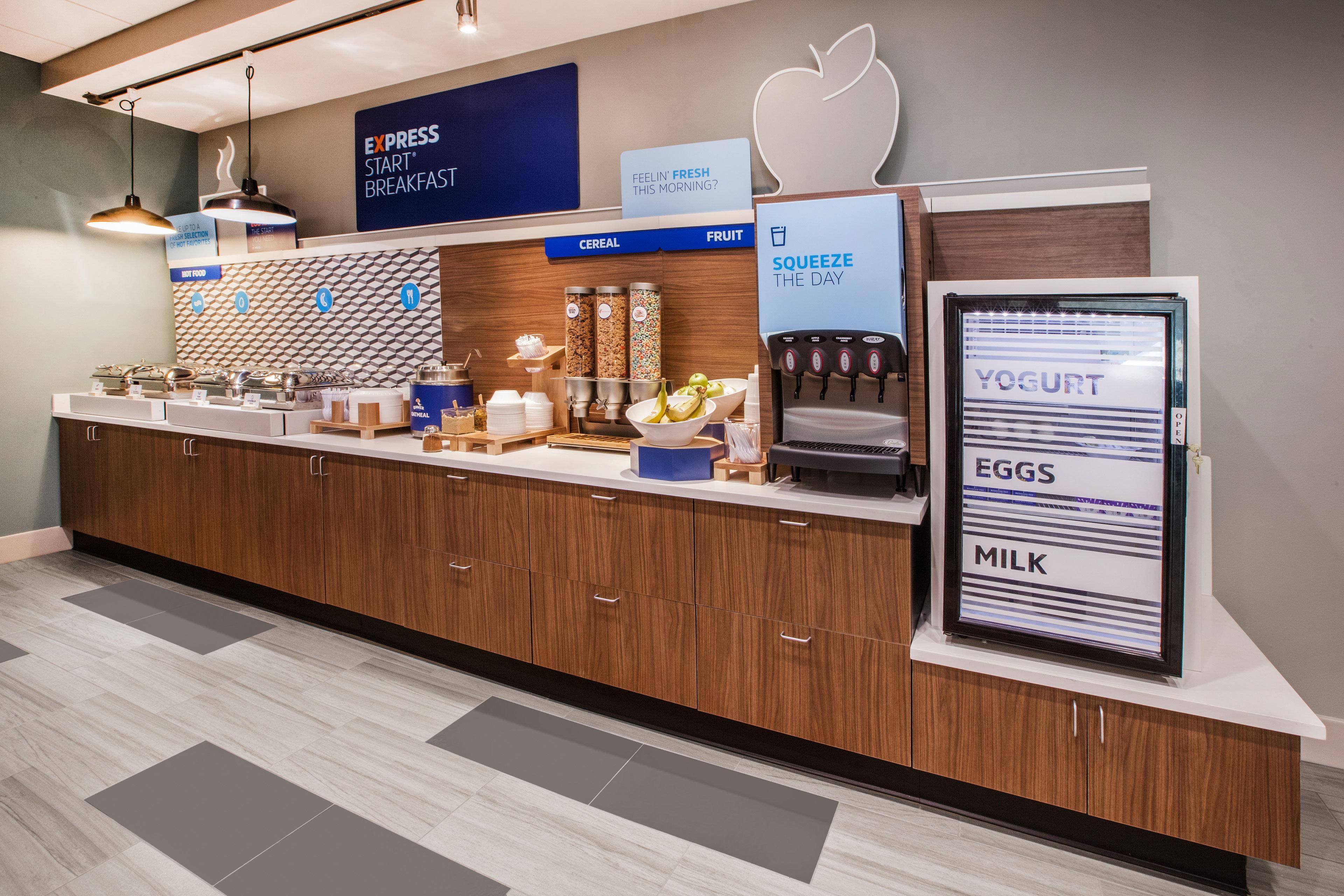 Hotel Express & Baton Rouge East By Ihg