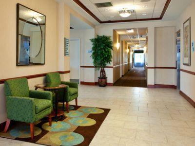 Hotel Express & Baton Rouge East By Ihg