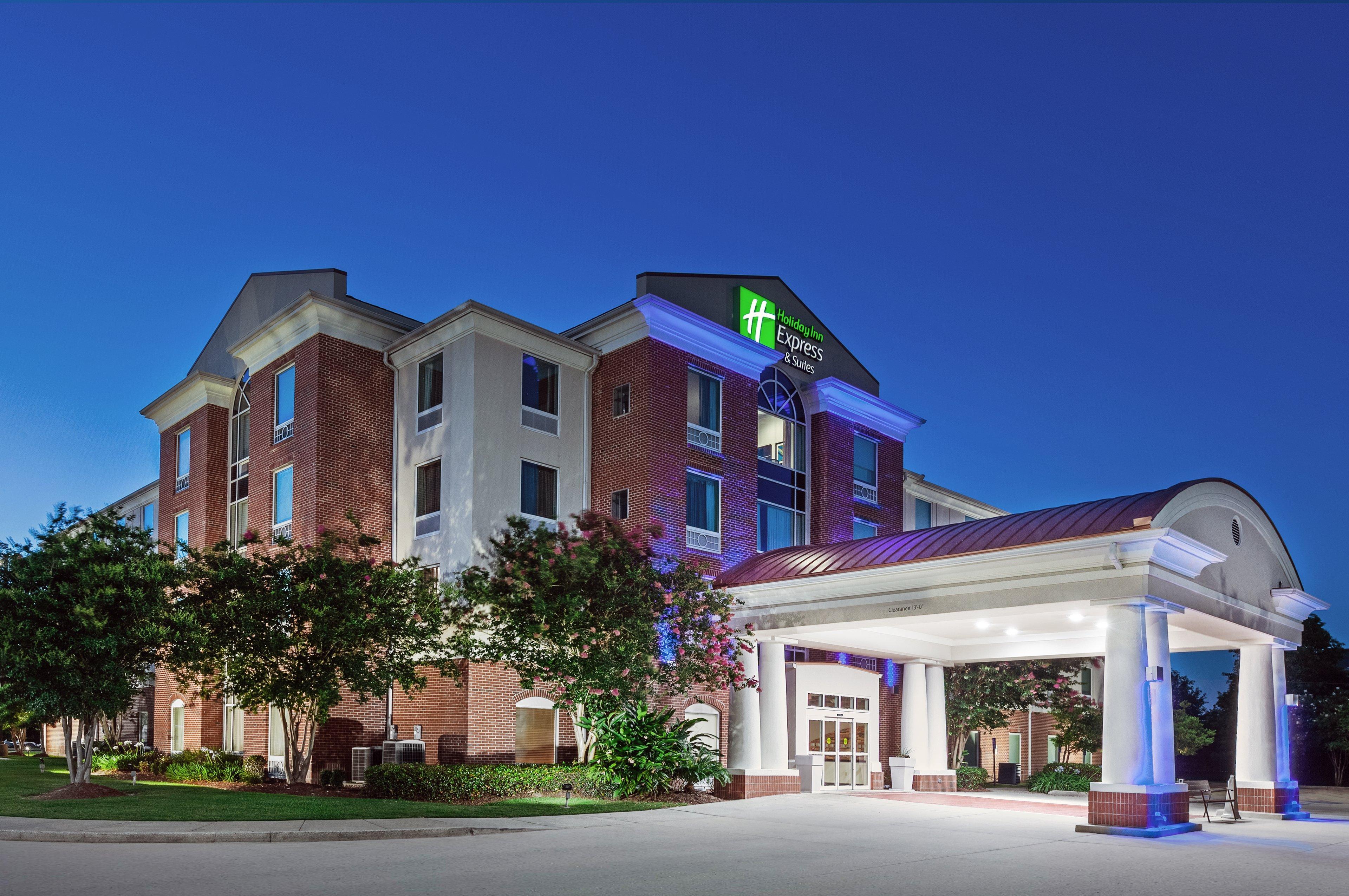 Hotel Express & Baton Rouge East By Ihg