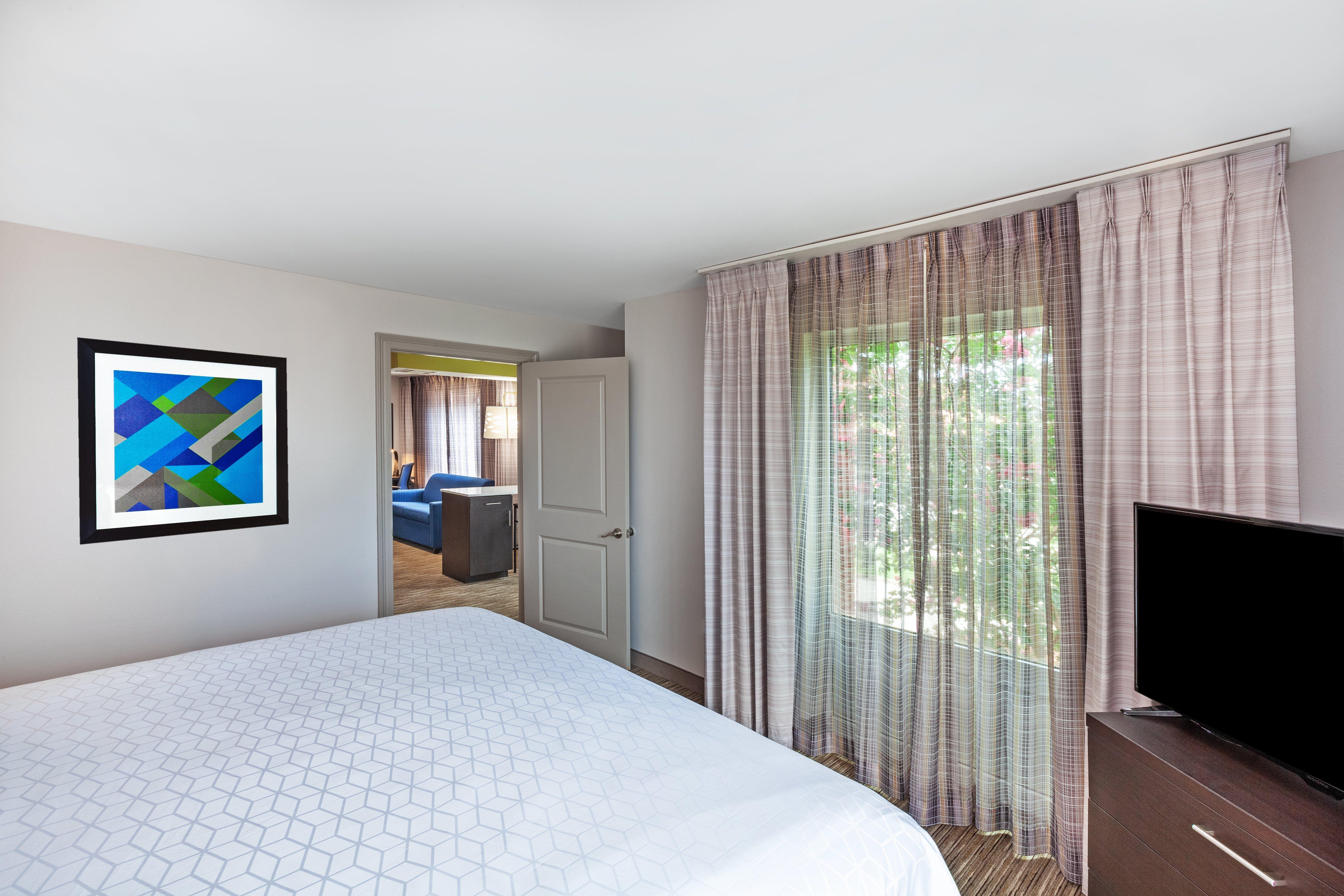 Express & Baton Rouge East By Ihg 2*