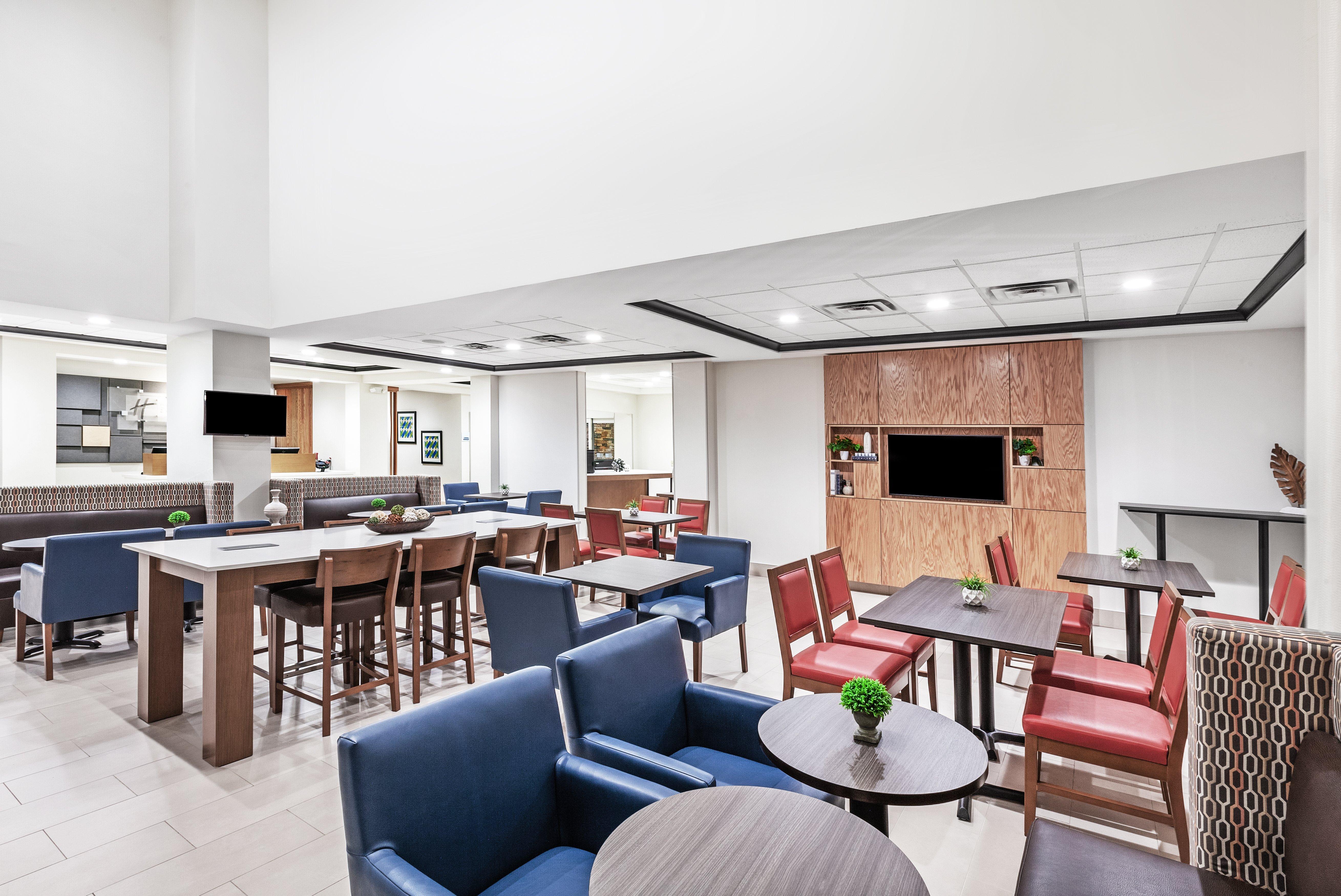 Express & Baton Rouge East By Ihg 2*
