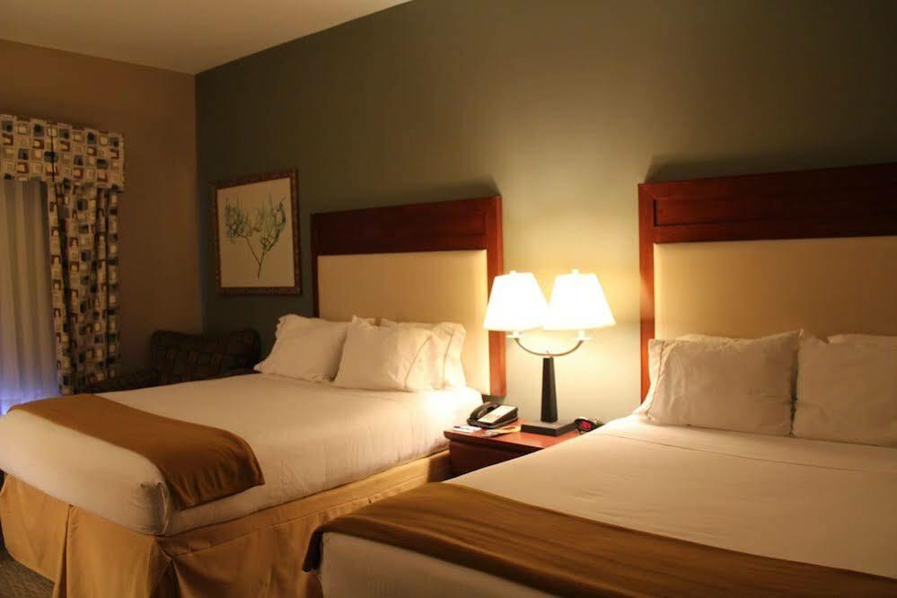 Hotel Express & Baton Rouge East By Ihg