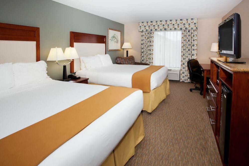 Express & Baton Rouge East By Ihg 2*